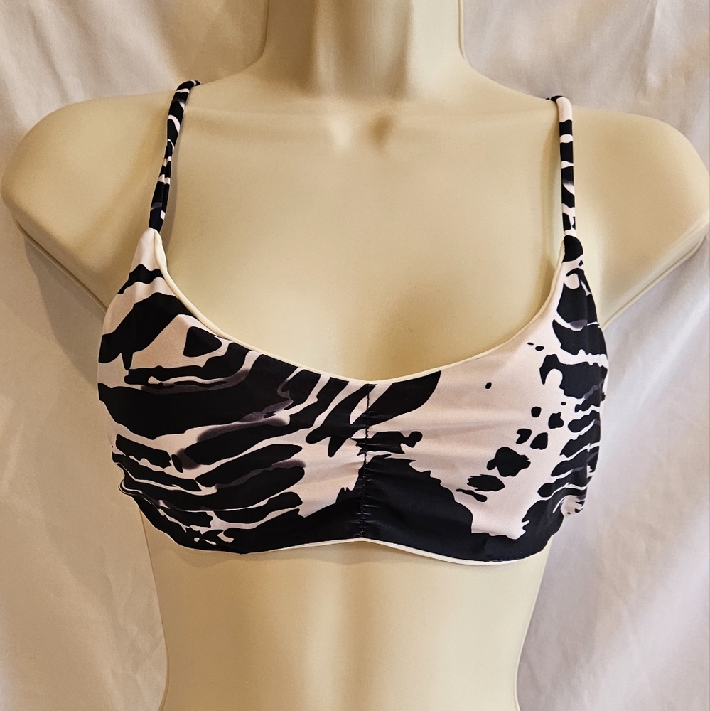 Stylish Black and White Bikini Top